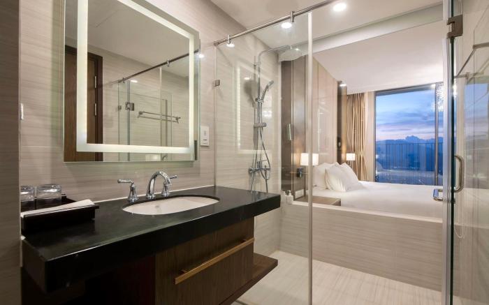 Panorama Center Ocean View
