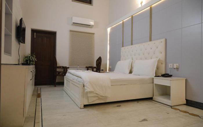 Shakuntala Palace - A Heritage Hotel