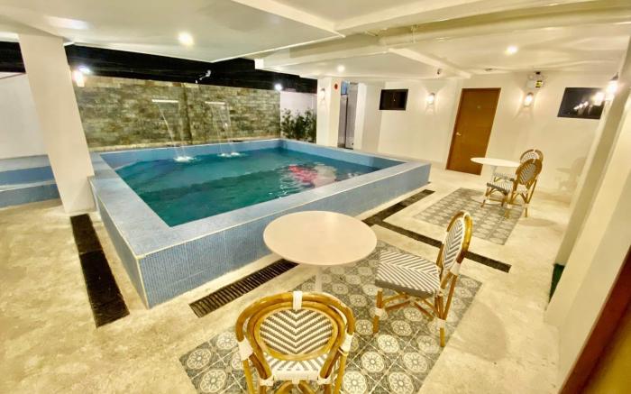 Aurora Suites
