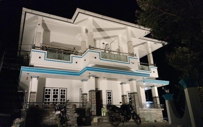 FOREST CASTLE HOMESTAY