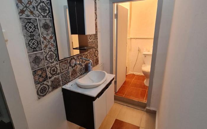 One Bedroom Apartment - Furn el Shebek
