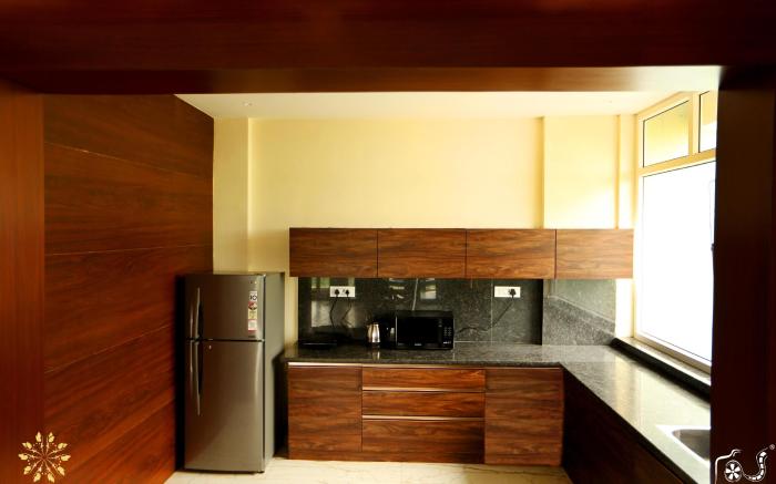 Royal Oak Villa 6BHK  Infinity Pool with Waterfall