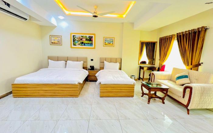 Hotel Pearl Inn