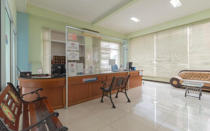 Urbanview Hotel Bartu Moh Toha Bandung by RedDoorz