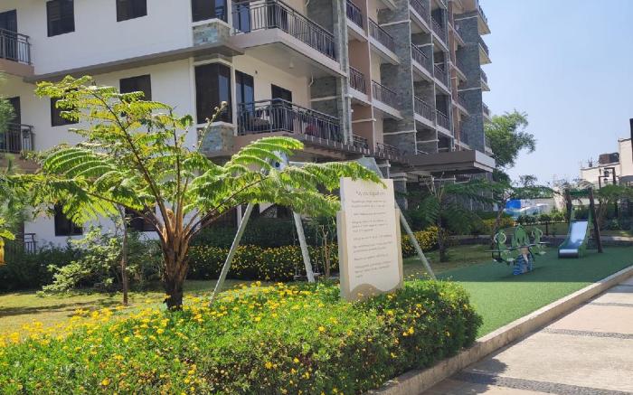 Deluxe Suite Bristle Ridge  3BR, 2CR , Pay Parking