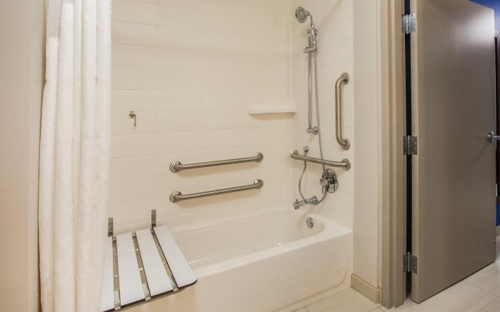 Holiday Inn Express And Suites Courtenay Comox By IHG