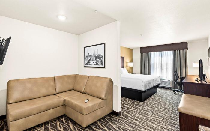 Cobblestone Hotel & Suites - Cullman