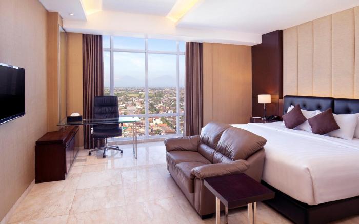 Grand Mercure Solo Baru