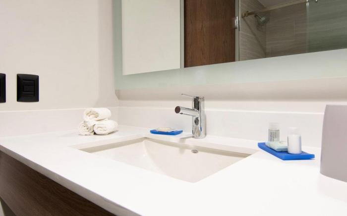 Holiday Inn Express Guadalajara Vallarta Poniente By IHG