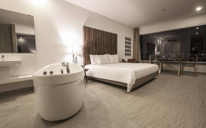 V Grand Hotel, a member of Radisson Individuals