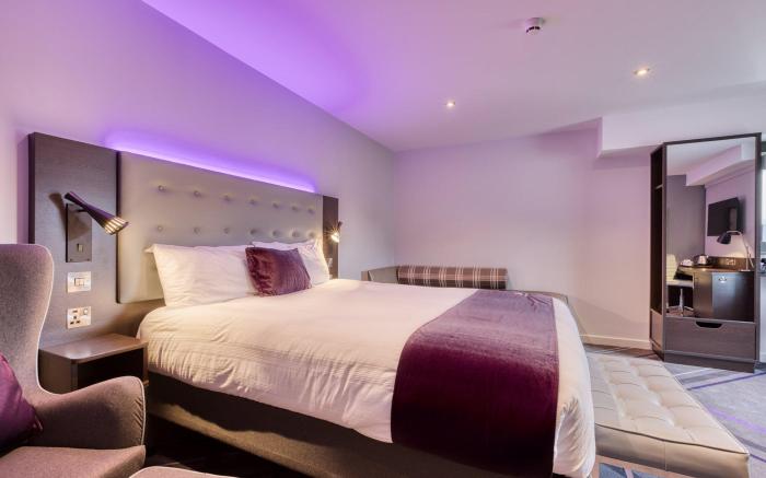 Premier Inn London Southwark - Southwark Station