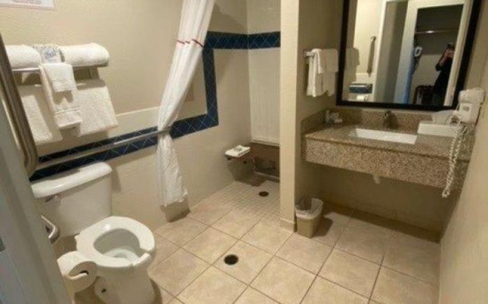 Cobblestone Suites - Oshkosh