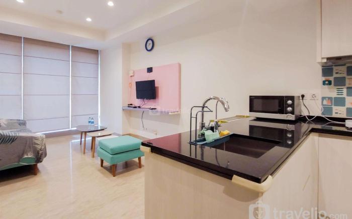 Cozy Stay and Warm 1BR Branz BSD City By Travelio