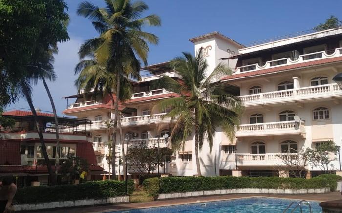 Apt-3 with AC,Gym,Wifi & Pool,5min walk to beach