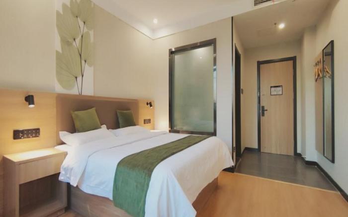 GreenTree Inn Express Jinan Zhangqiu Districty Ancinet Town Longquan Road