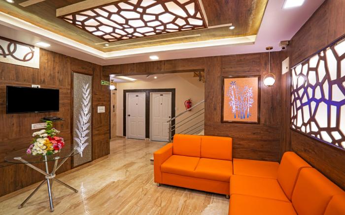 Treebo Elite 7, Near Chinnaswamy Stadium