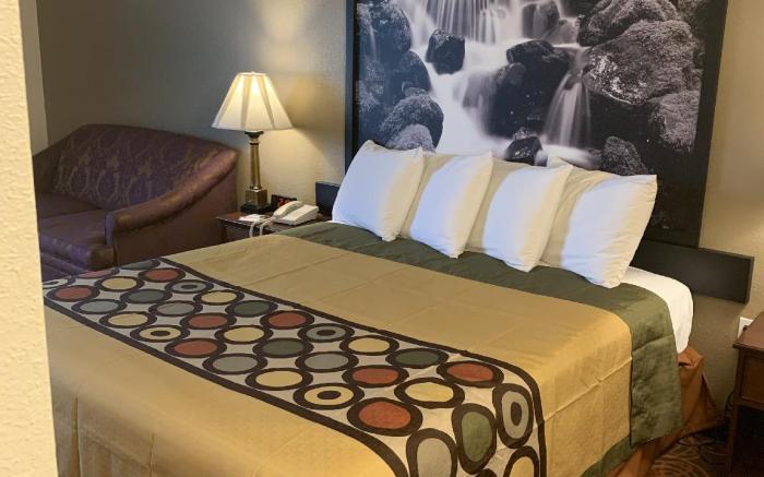 Sutton Suites Hotel