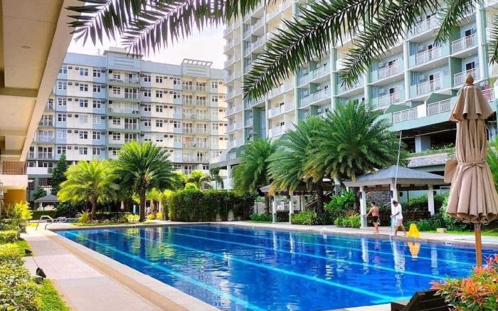 Verdon Parc Davao City w/ balcony by darpm