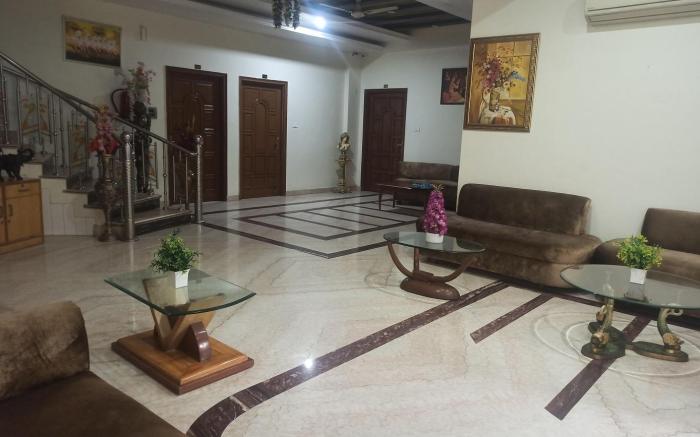 AWADH INN