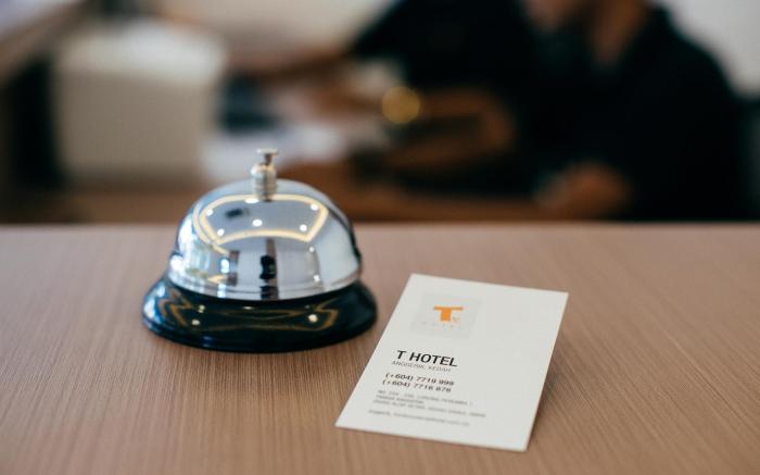 T HOTEL ANGGERIK