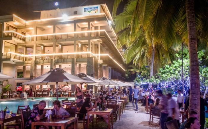 Paradise Beach Club