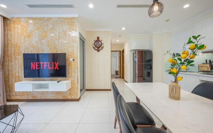 Vinhomes - 2 bedrooms apartment by Mai’s House