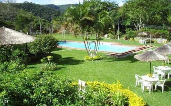 Parque Hotel Morro Azul - a 12 km do Parque dos Dinossauros