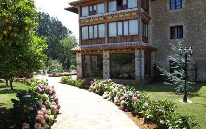 Hosteria El Pomar
