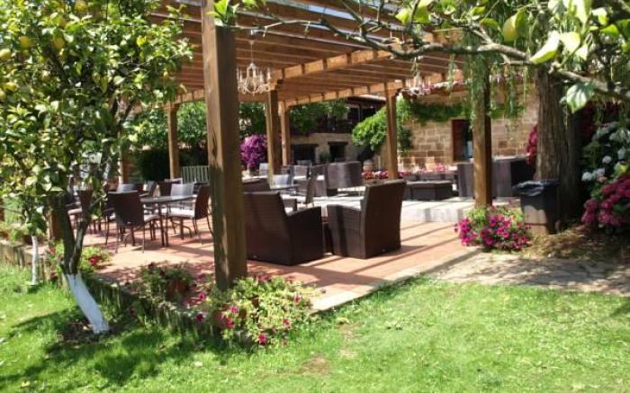 Hosteria El Pomar