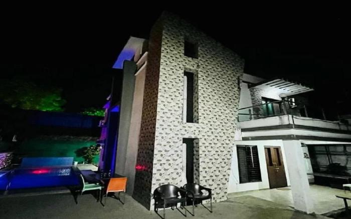 OM VILLA 