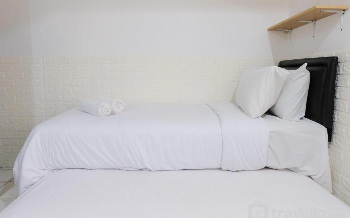 Studio at 2nd Floor Jarrdin Cihampelas By Travelio