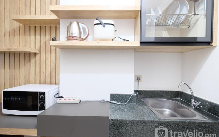 Good Deal Studio Transpark Cibubur Apt By Travelio