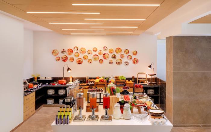 Lemon Tree Hotel Agra