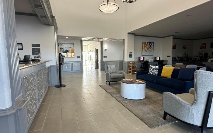 Comfort Inn & Suites