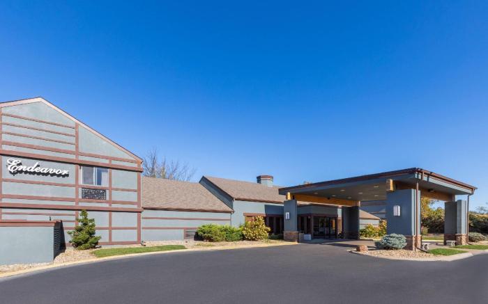 Endeavor Inn & Suites, Trademark Collection by Wyndham