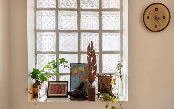 A cozy room @peaceful home