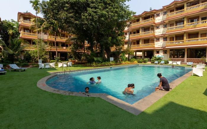 RoomzAway 4806 Enjoy Pool, WiFi, Kitchen & Parking