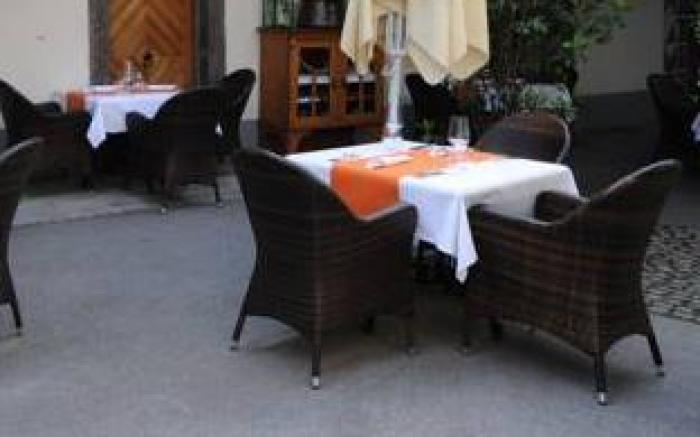 Hotel Pok Garni