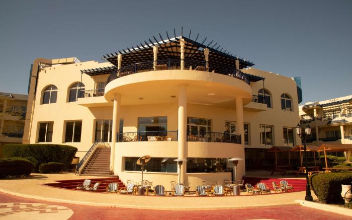 Grand Oasis Resort