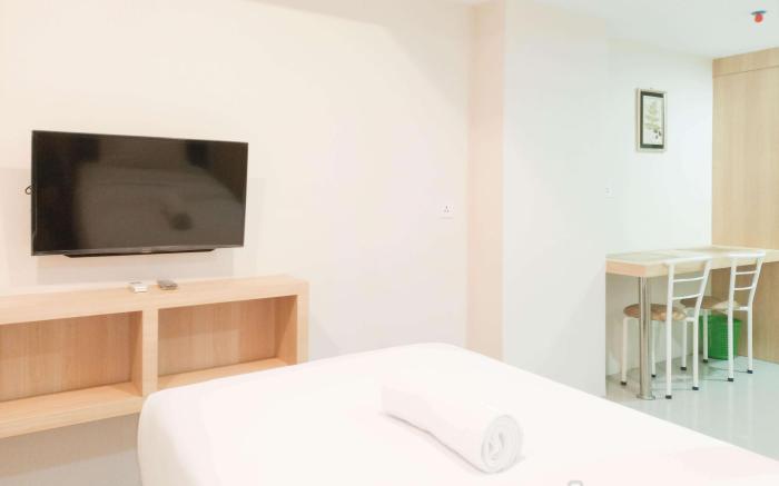 Tranquil Studio at De Prima Apt By Travelio