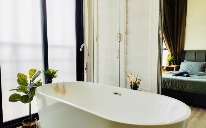 Spectacular Mosaic 4BedRoom, Bathtub (up to 16pax)
