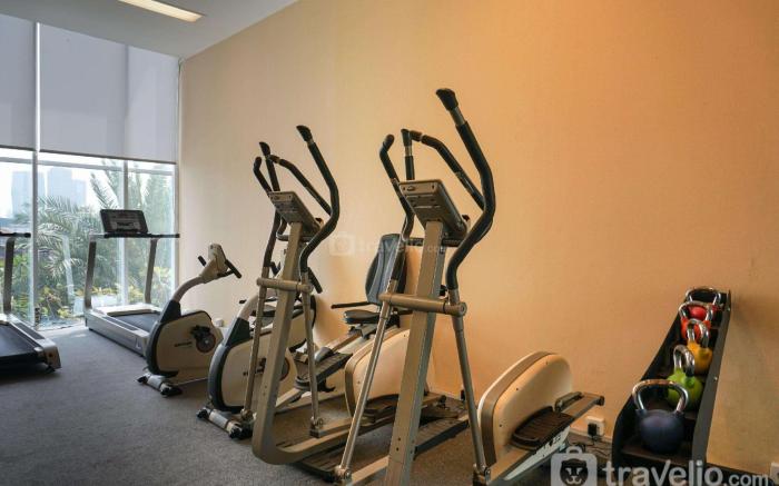 Comfort Living 1BR Ambassade Kuningan By Travelio