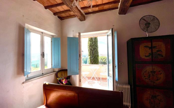 Magical 6 bedroom villa breathtaking Tuscan views 