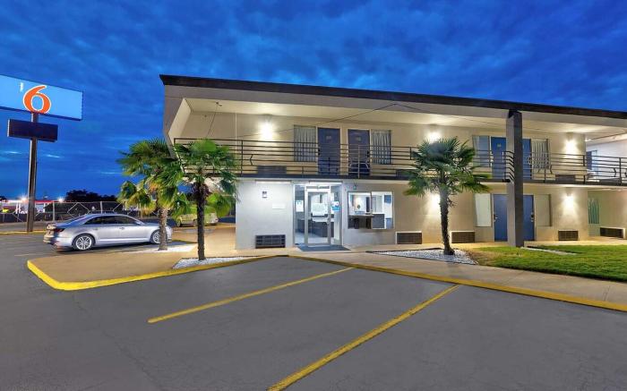 Motel6 McDonough, GA