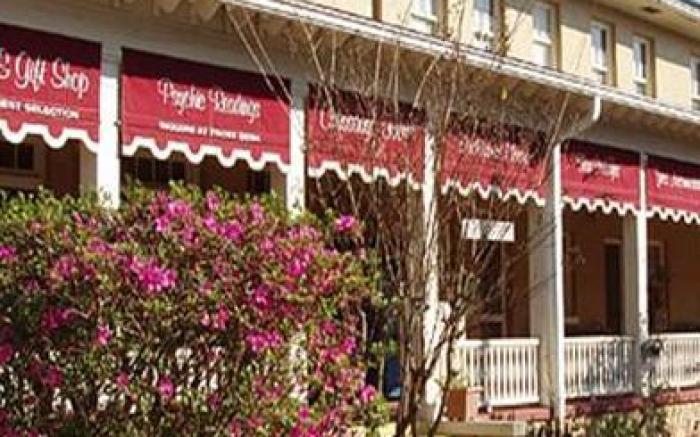 Cassadaga Hotel and Spiritual Center