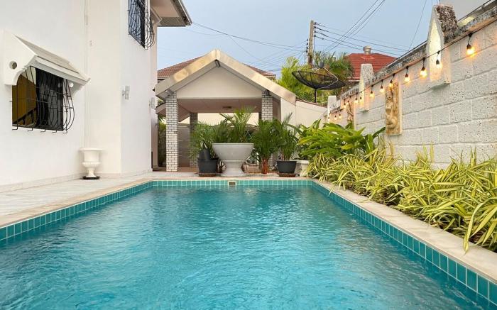 Royal park,jomtien beach 880M,4+1BR VILLA