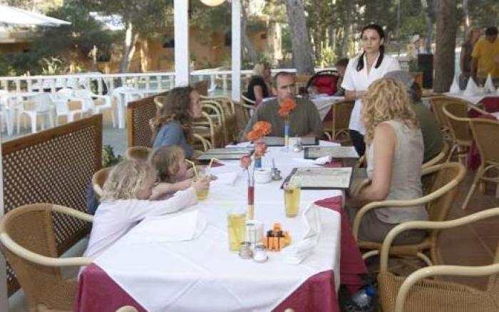 Ses Eufabietes Apartments & Restaurant