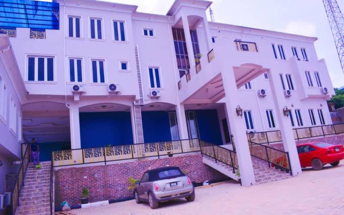 Camas Hotel & Suite Asero Abeokuta