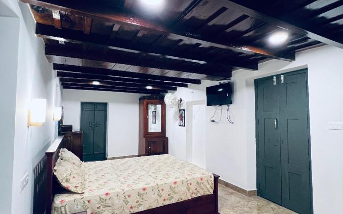 Dream view service villa