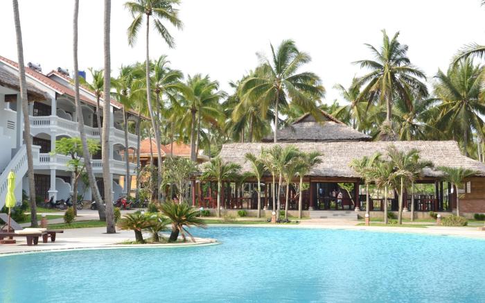 Little Paris Resort